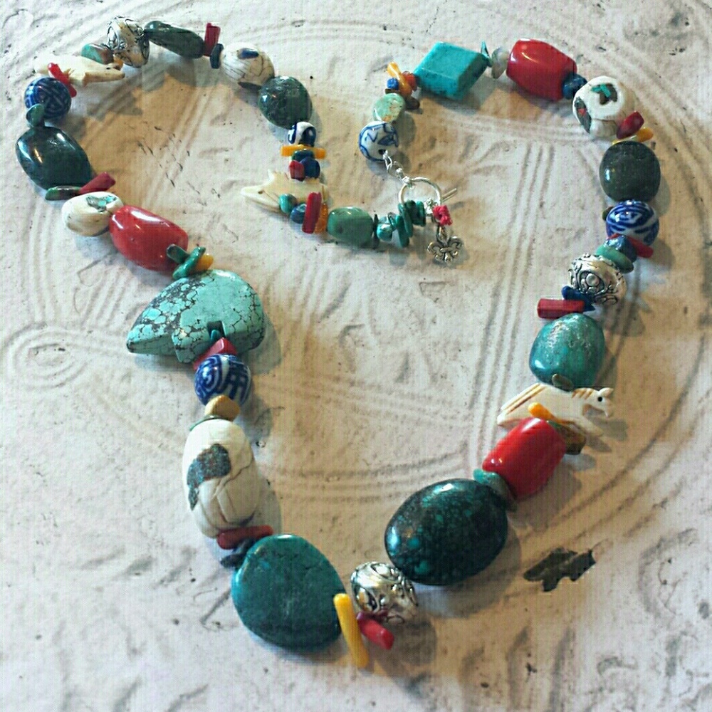Turquoise Tribal Bear Fetish Beaded Necklace.  D